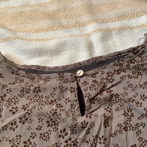 Floral Ruffle Blouse - Brown - Picture 7 of 16